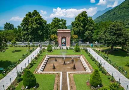 Chandigarh–Srinagar–Pahalgam Tour Package