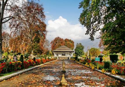 Vaishno Devi with Gulmarg & Pahalgam Holiday