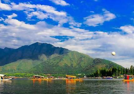 Kashmir Adventure with Pahalgam & Gulmarg