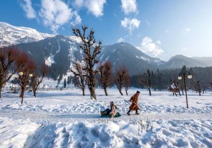 Kashmir Paradise with Gulmarg & Srinagar